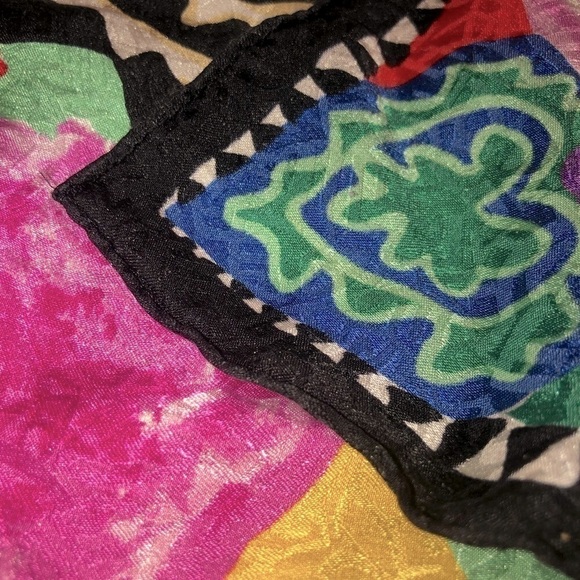 VTG Louis Féraud Vibrant Floral Art Print 100% Silk Scarf 32” x 32” 1980s 80s - Picture 5 of 7